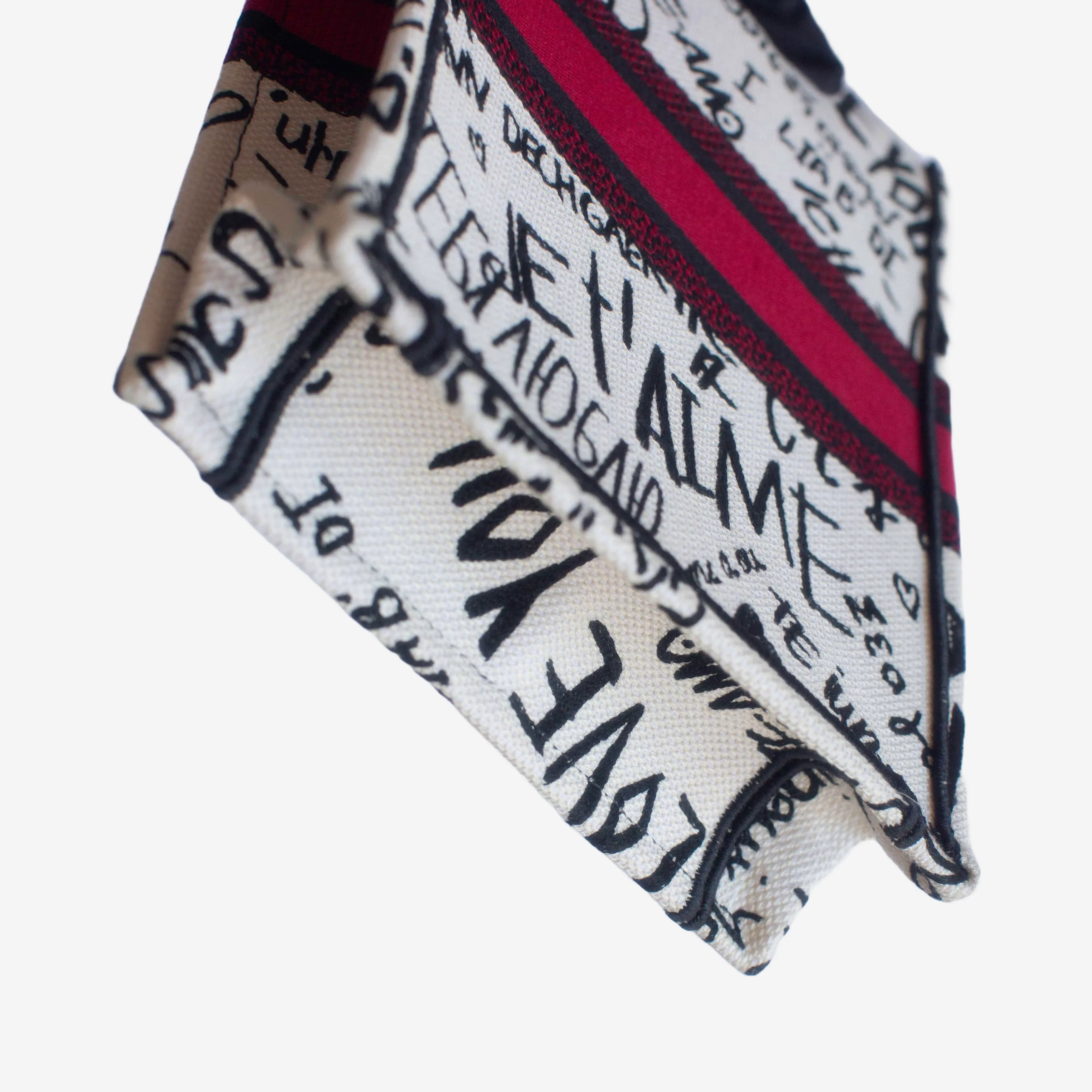 DIOR - DIORAMOUR EMBROIDERED  VERTICAL BOOK TOTE MULTICOLOR