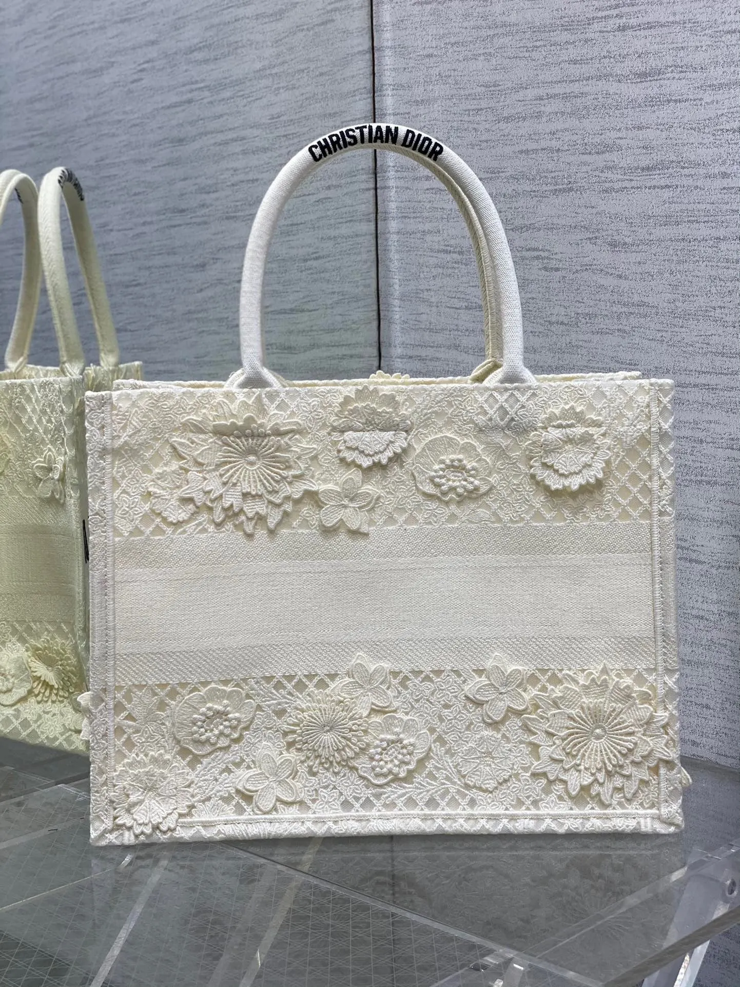 DR283 Medium Dior Book Tote / HIGHEST QUALITY VERSION / 14 x 11 x 5.5 inches