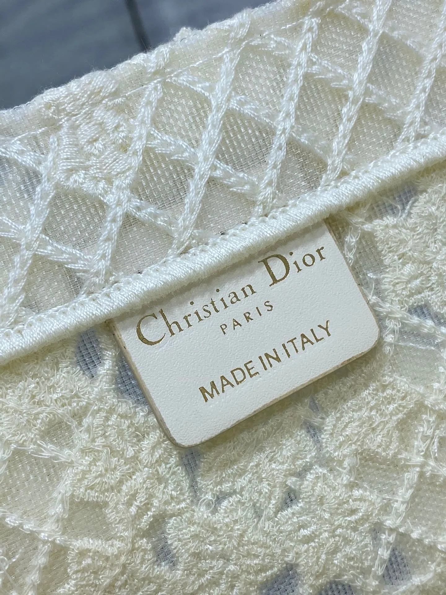 DR283 Medium Dior Book Tote / HIGHEST QUALITY VERSION / 14 x 11 x 5.5 inches