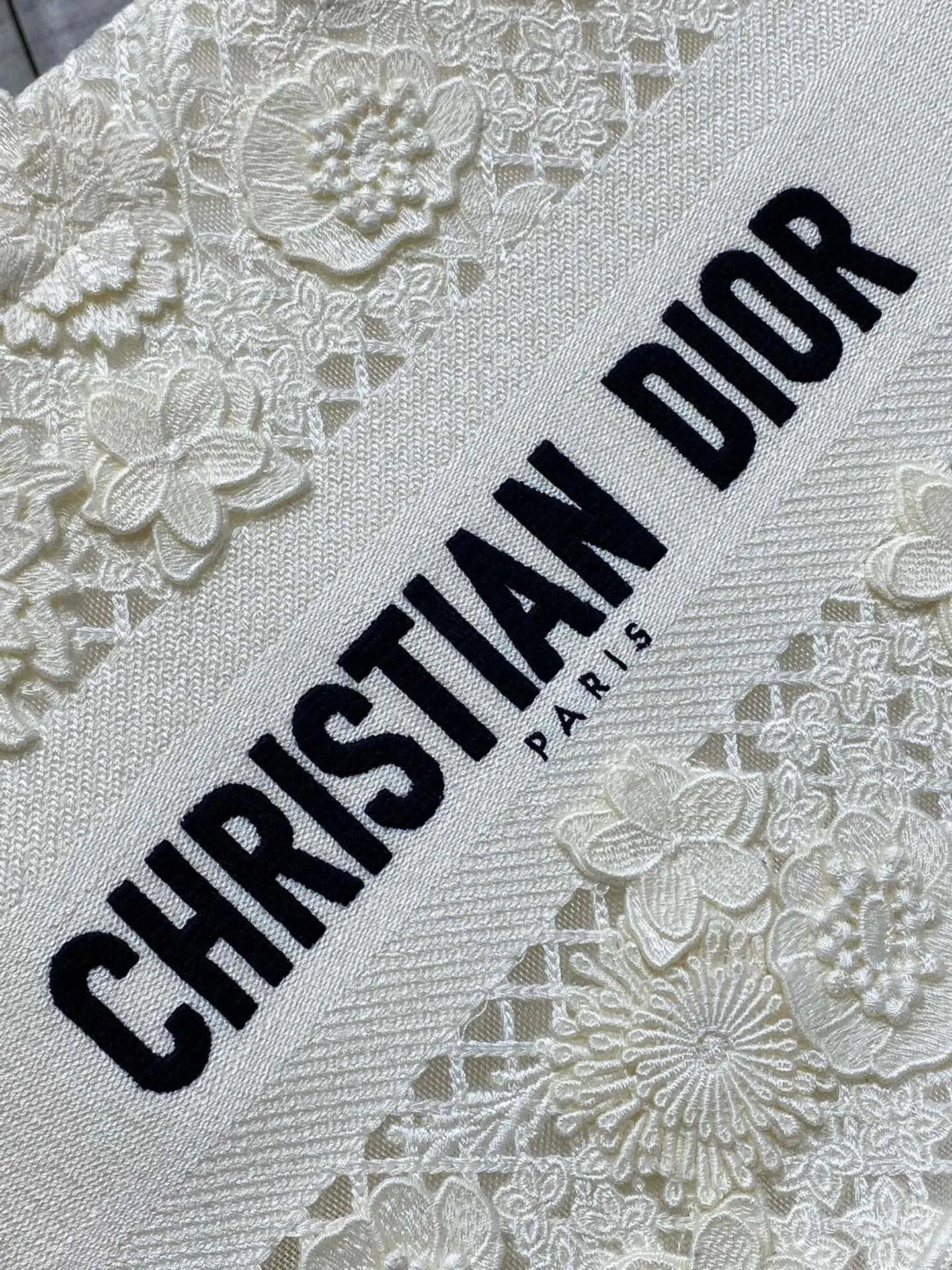 DR283 Medium Dior Book Tote / HIGHEST QUALITY VERSION / 14 x 11 x 5.5 inches