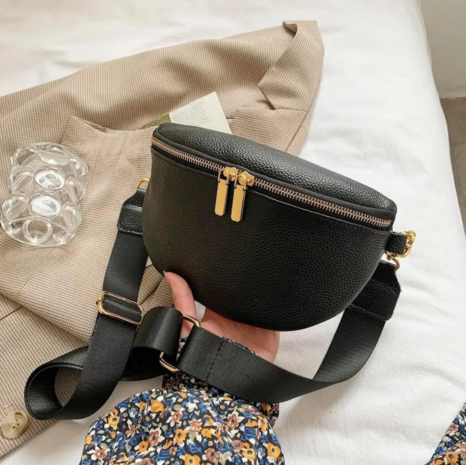 Leather Fanny Pack Crossbody Bags for Women Trendy Sling Bag for Women Small Crossbody Bags for Women Vacation Essentials Handbags Crossbody Purse Belt Bag Travel Backpack (Black)