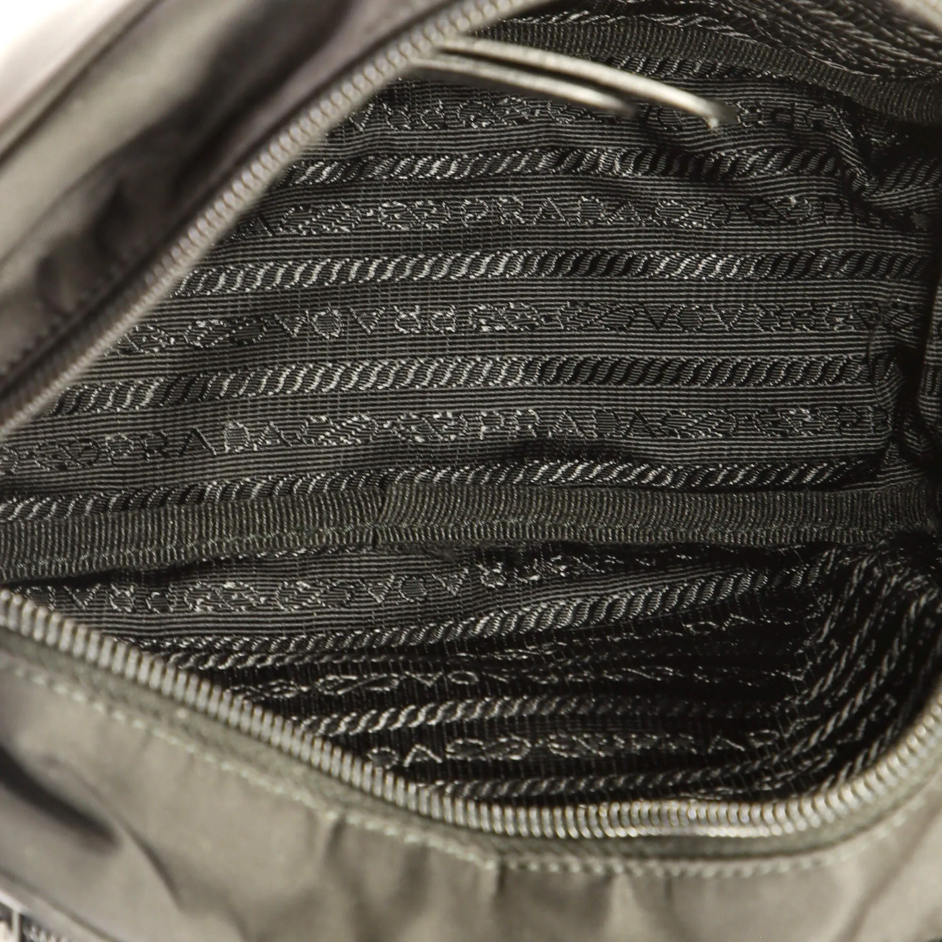 Monochrome Front Pocket Camera Bag Tessuto