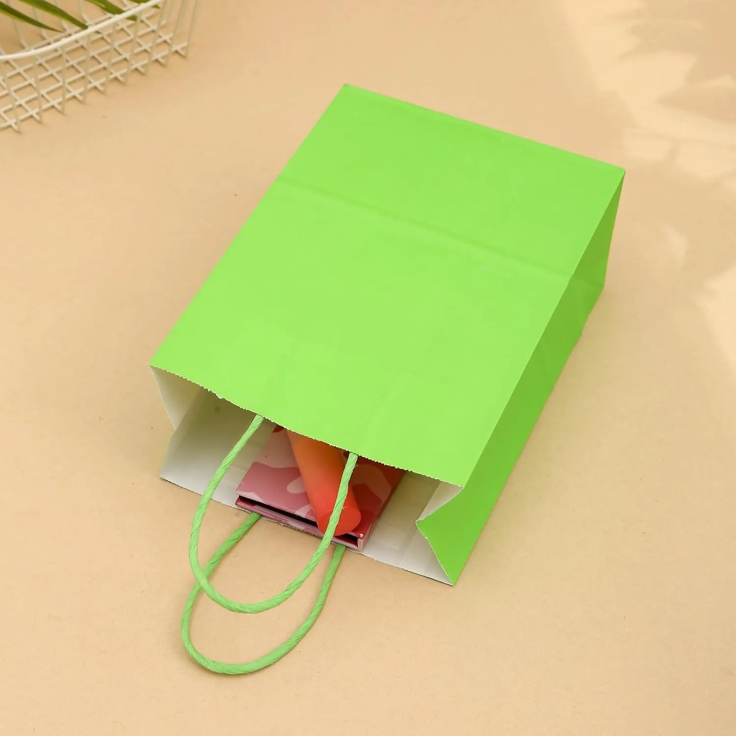 piqiya Small Plain Natural Paper Kraft Gift Bags with Handles Green Paper Bags for Saint Patrick's Day Birthday Party Grocery Retail Business Goody Craft Bags (Green24pcs)